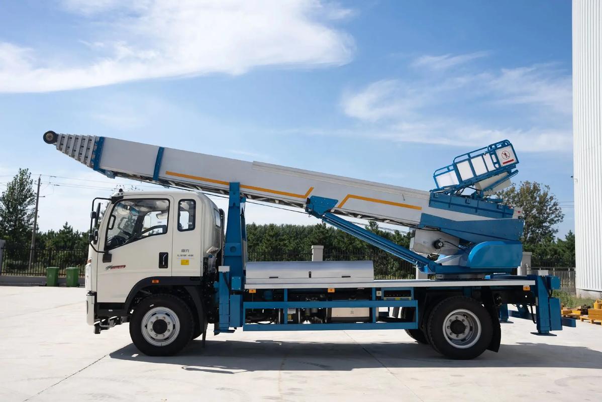 兰溪云梯上料车租赁费用