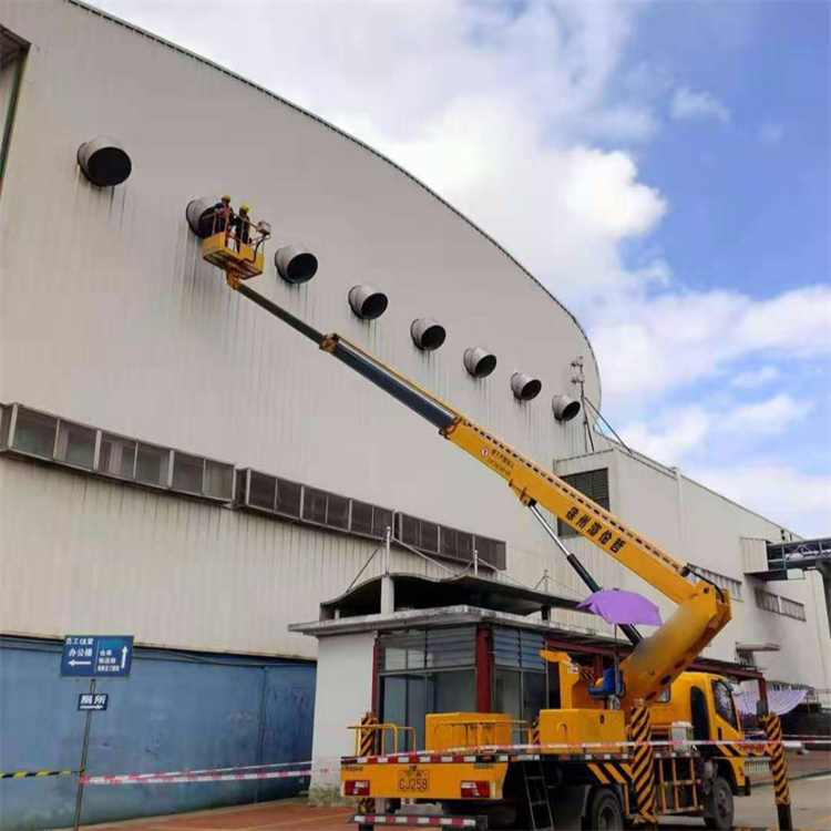 兰溪高空作业车出租服务：专业广告牌安装解决方案