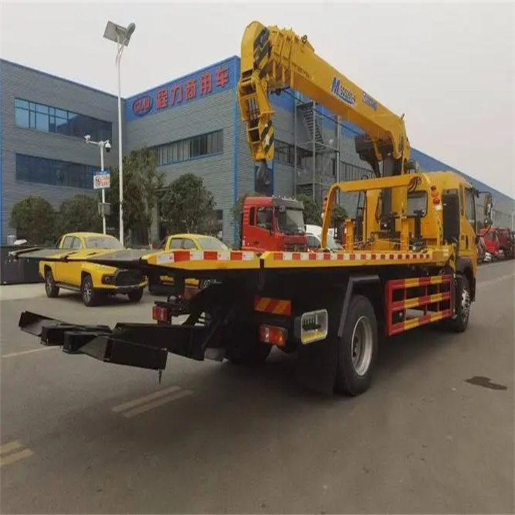 兰溪附近小随车吊出租电话，轻松解决搬运烦恼